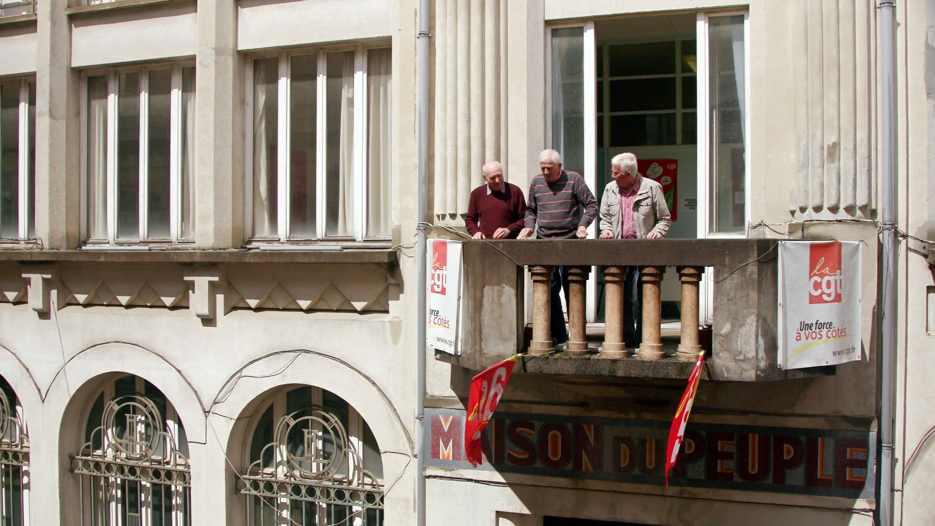 Dans la maison rouge